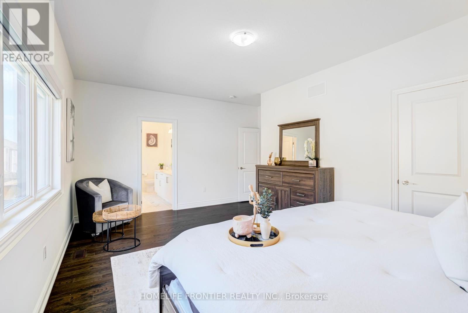 16 GLADMARY DRIVE - 28