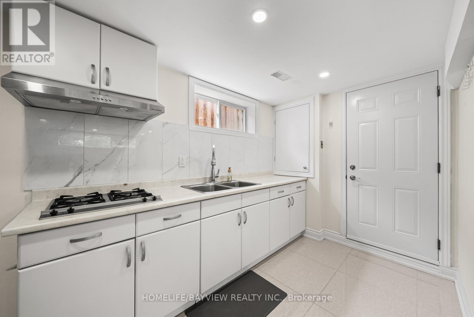 29 WESTWOOD LANE - 36