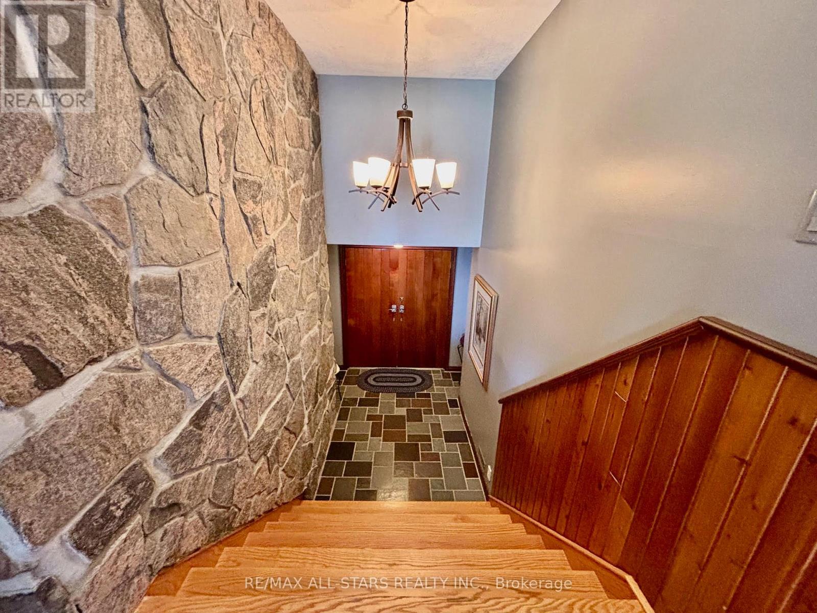 1374 REGIONAL ROAD 12 ROAD W - 6