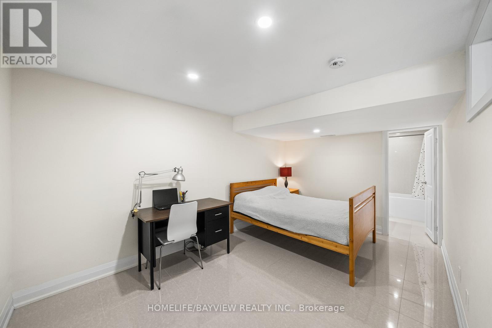 29 WESTWOOD LANE - 38