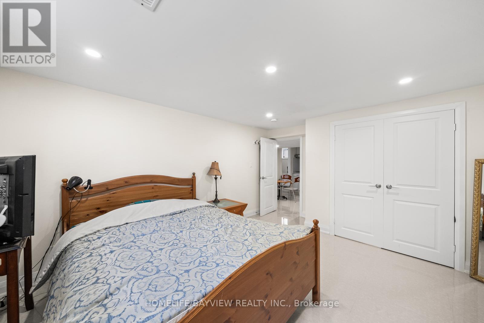 29 WESTWOOD LANE - 23