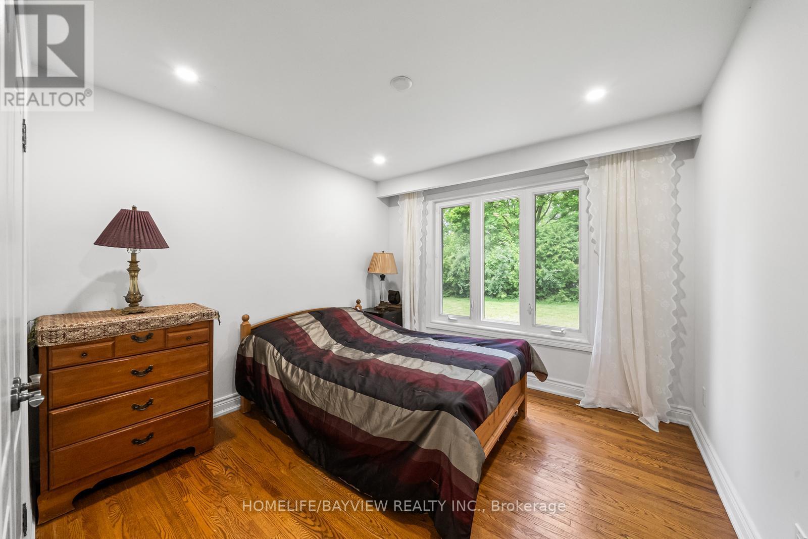 29 WESTWOOD LANE - 12