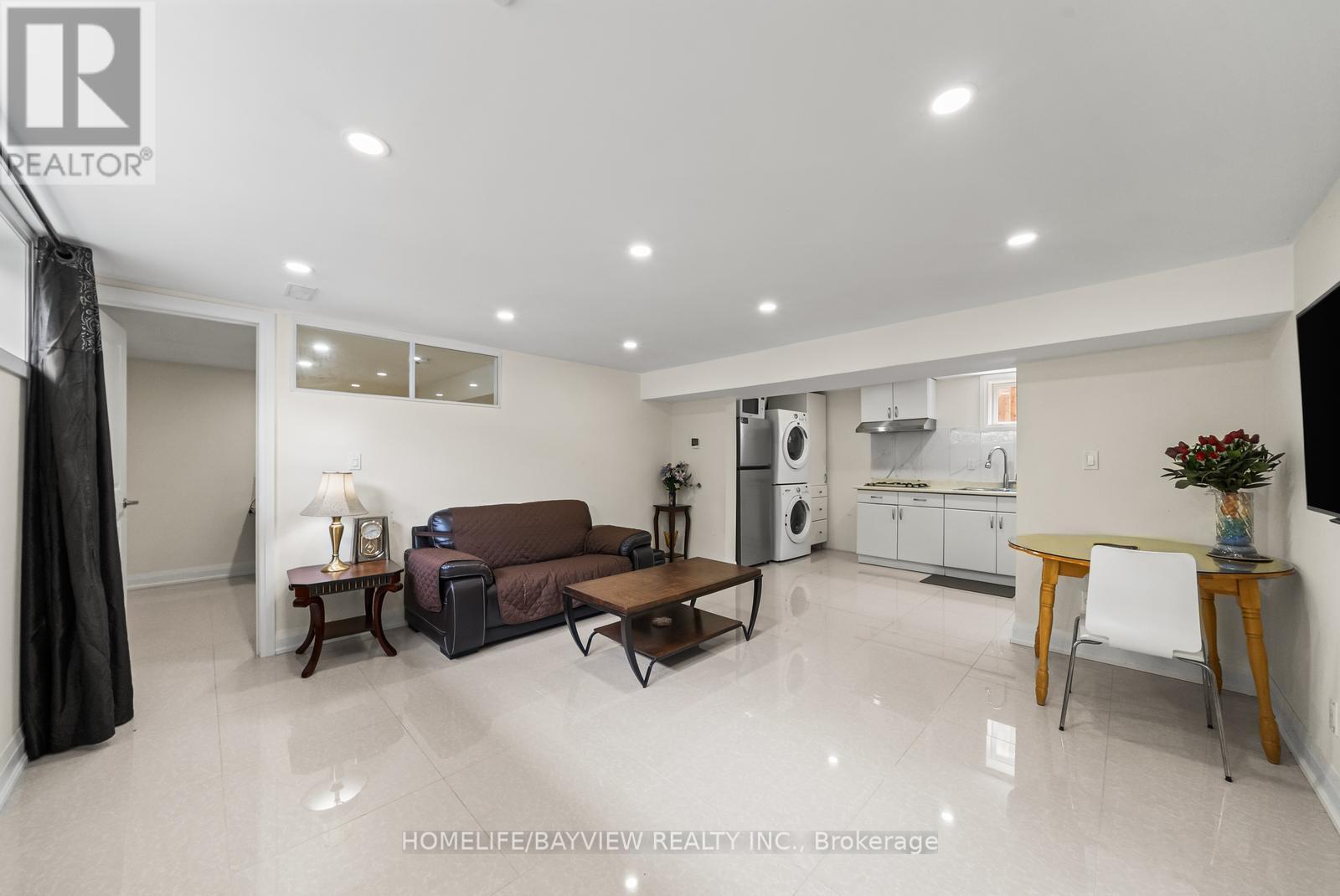 29 WESTWOOD LANE - 34