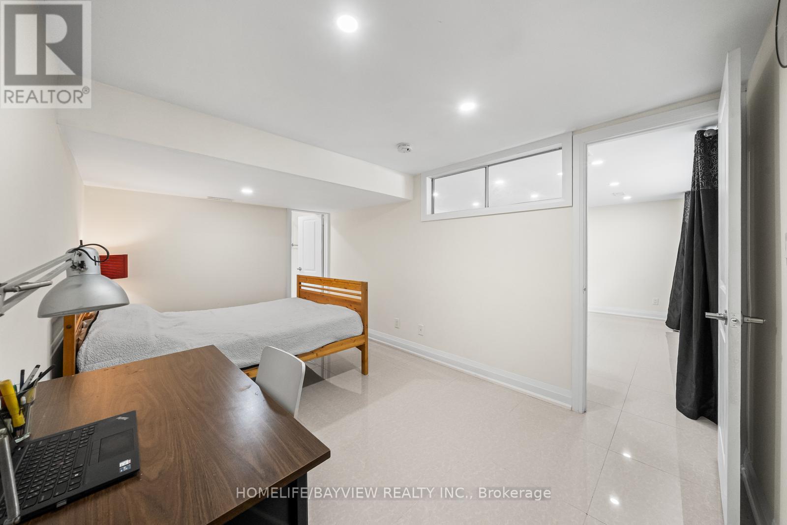 29 WESTWOOD LANE - 42