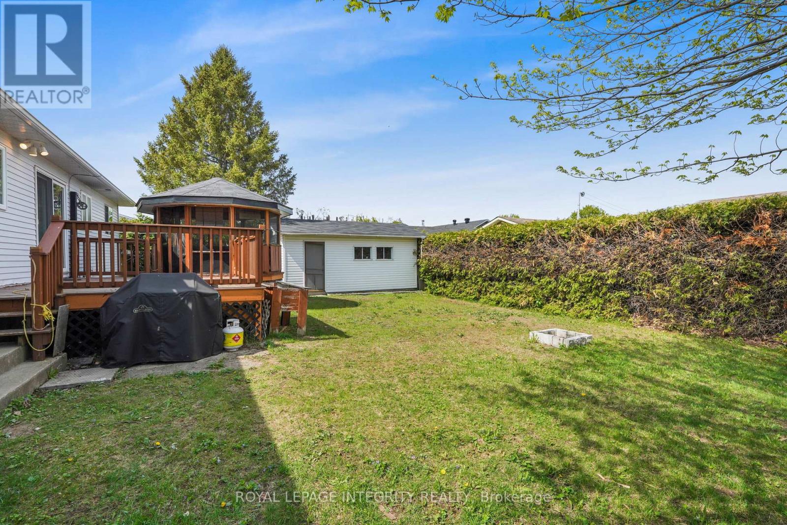 84 LALANDE CRESCENT - 26
