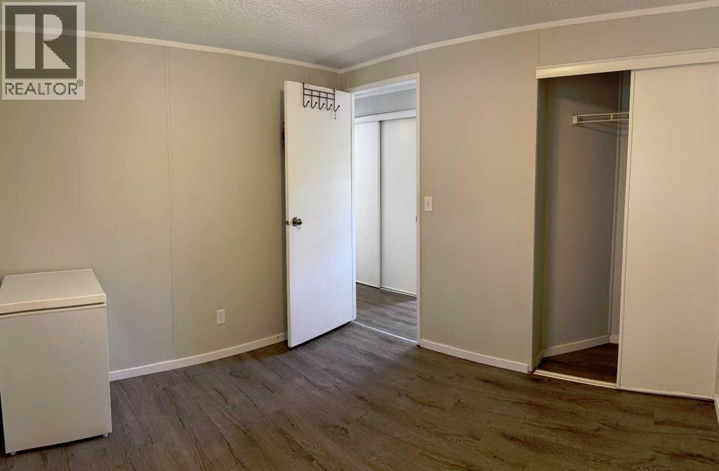 40, 5344 76 Street - 17