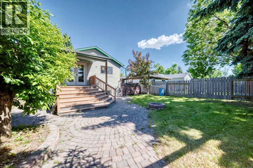 55 Doverglen Crescent SE — photo 41