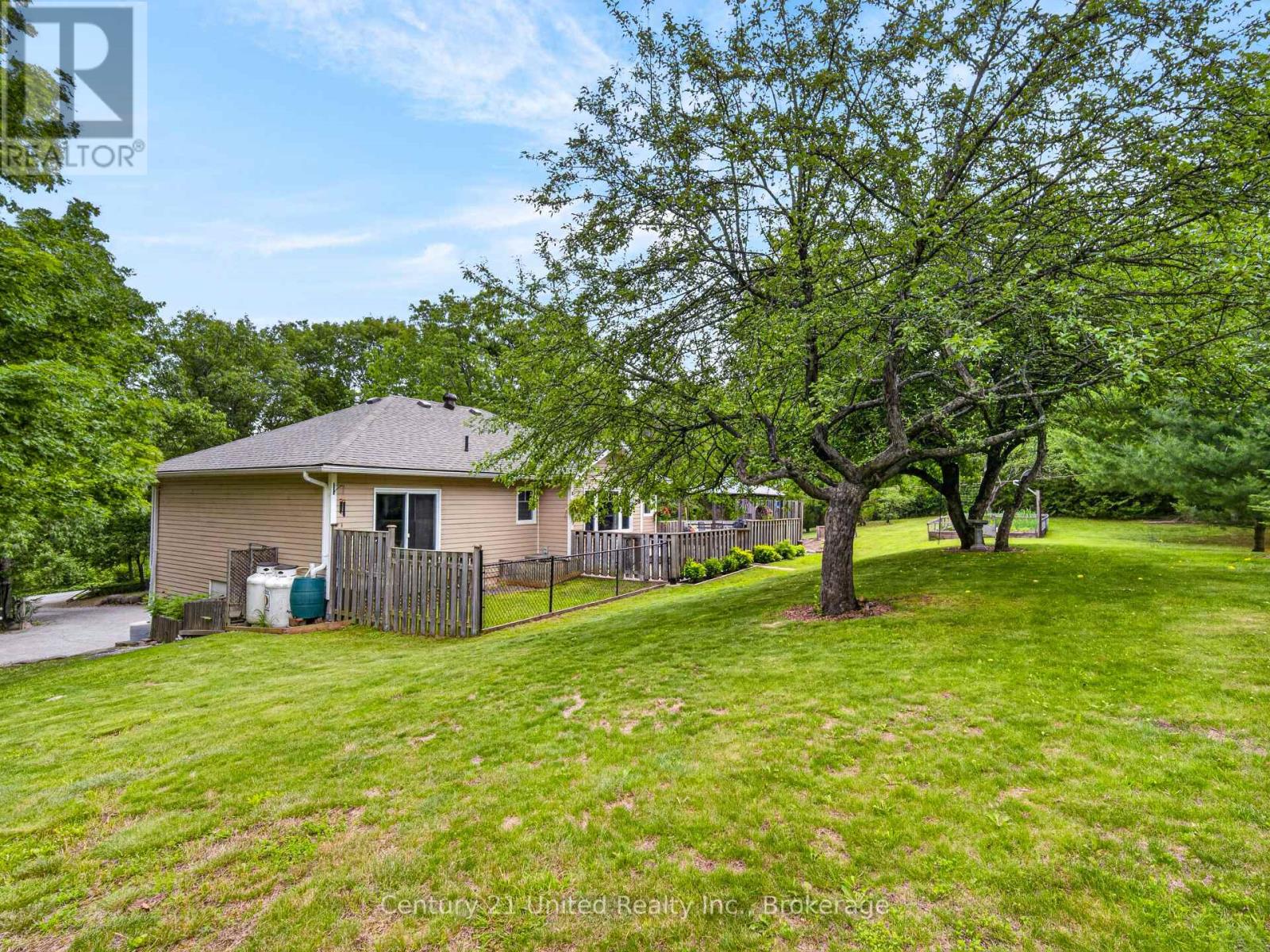 3034 CLEAR LAKE ROAD - Image 32