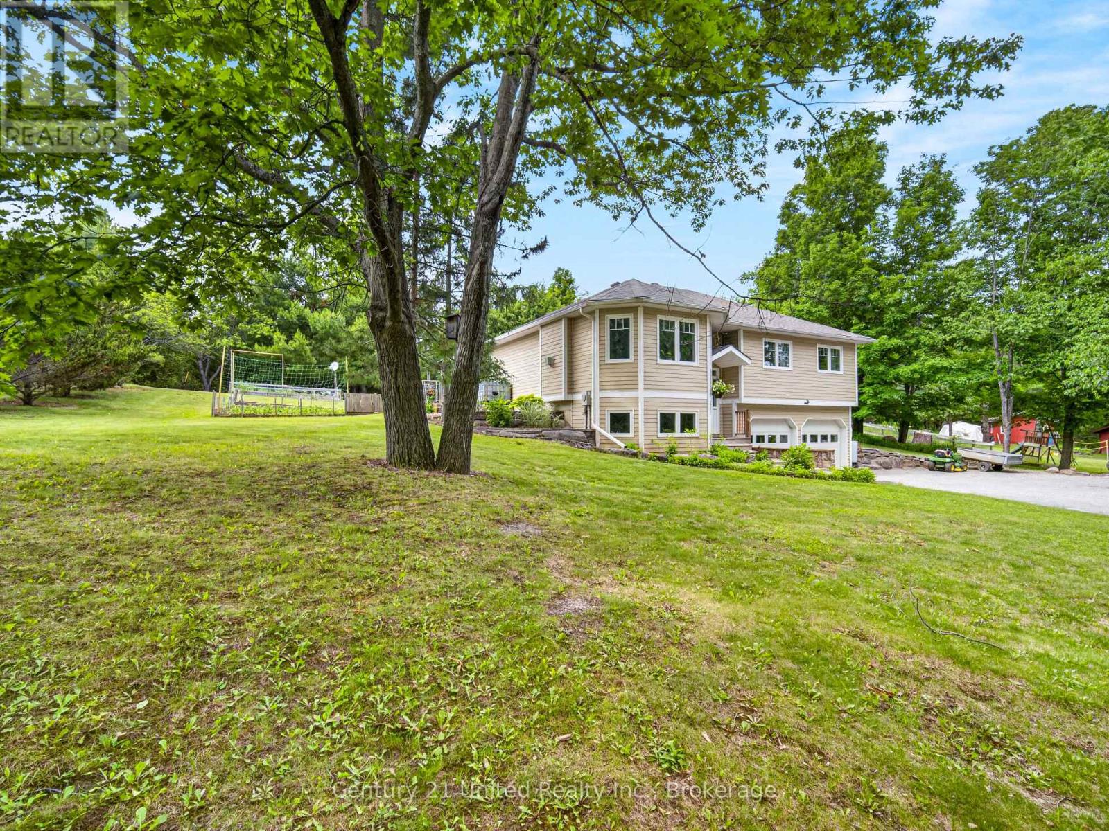 3034 CLEAR LAKE ROAD - Image 38