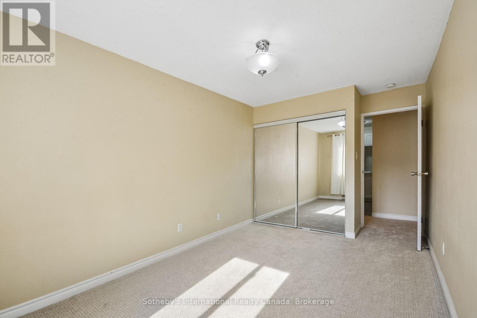 #434 1450 GLEN ABBEY GATE - 23