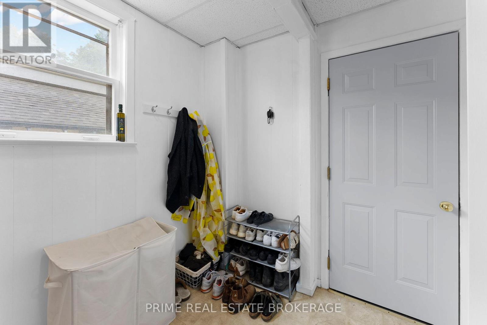 1032 TRAFALGAR STREET - 16