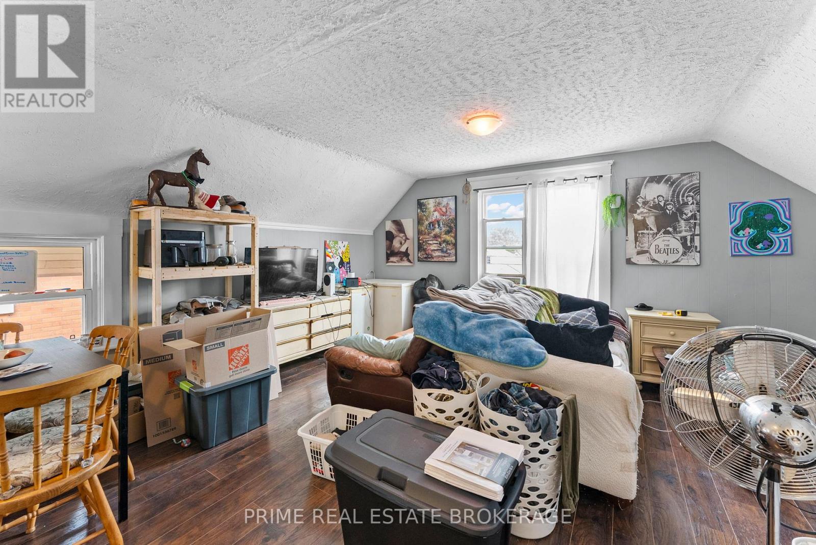 1032 TRAFALGAR STREET - 24