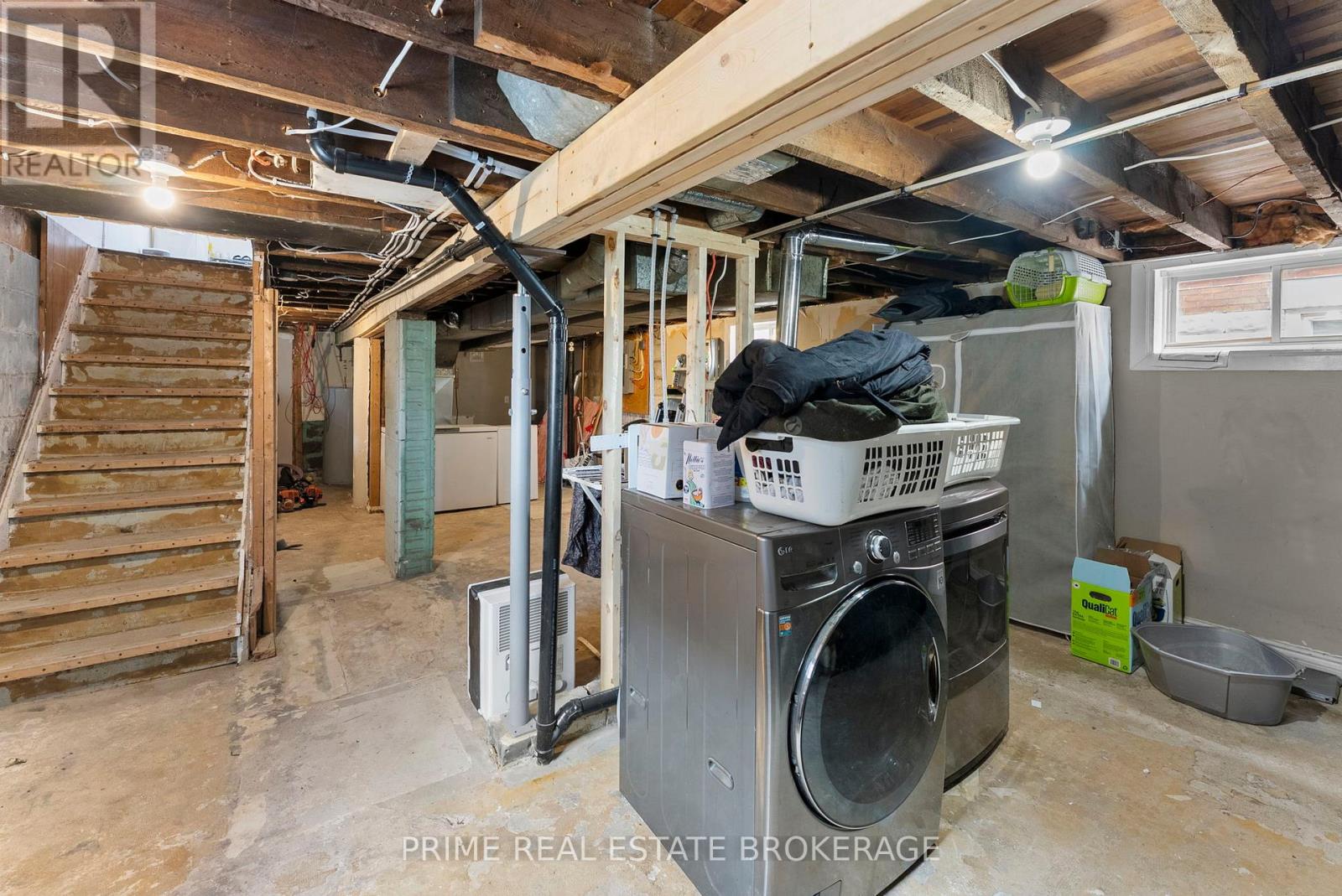 1032 TRAFALGAR STREET - 32