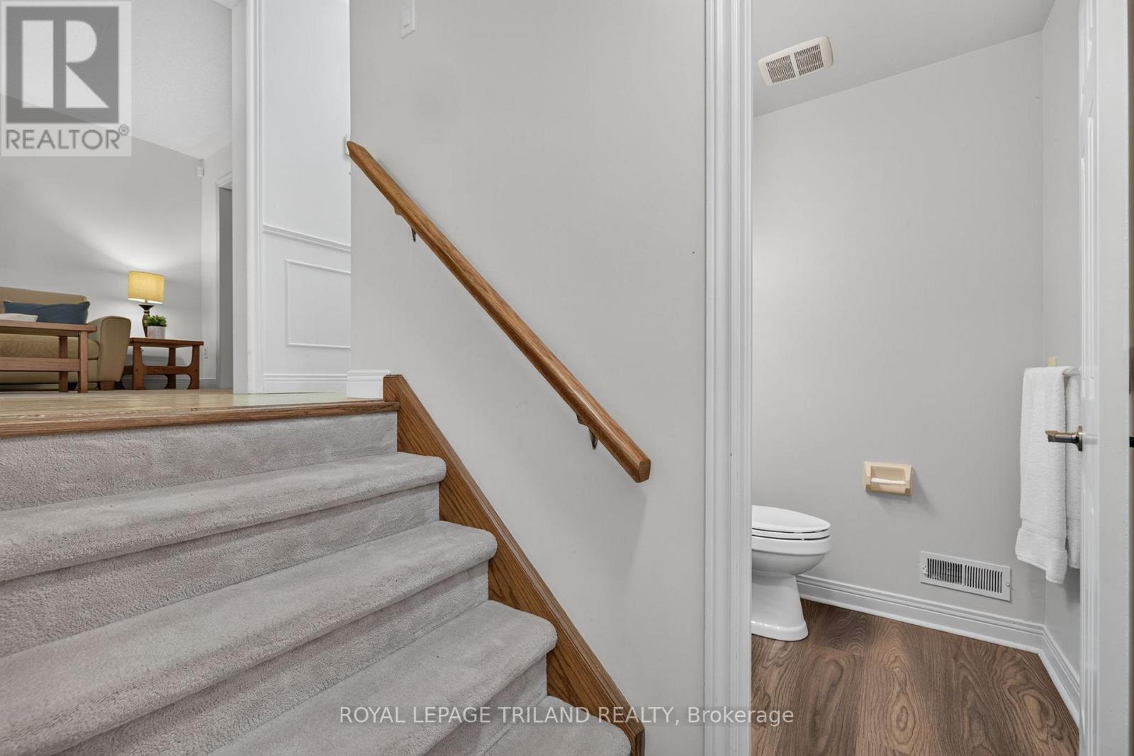 #34 810 MAITLAND STREET - 30