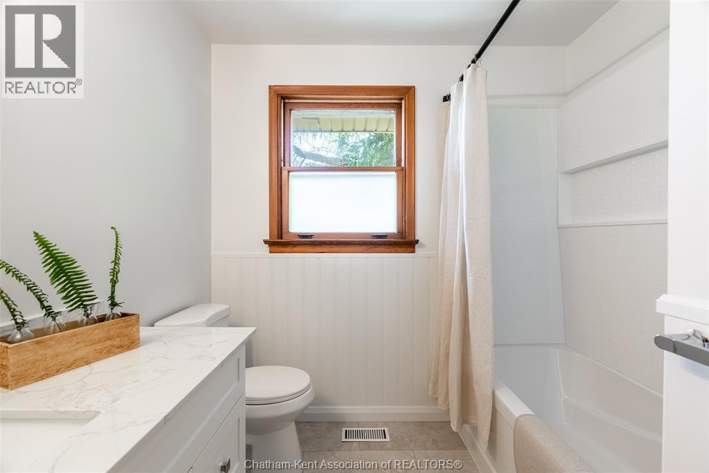 140 Gregory DRIVE East - 21
