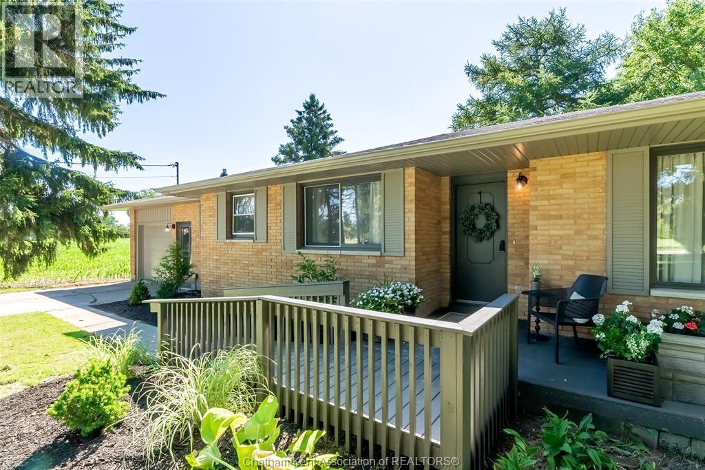 140 Gregory DRIVE East - 3