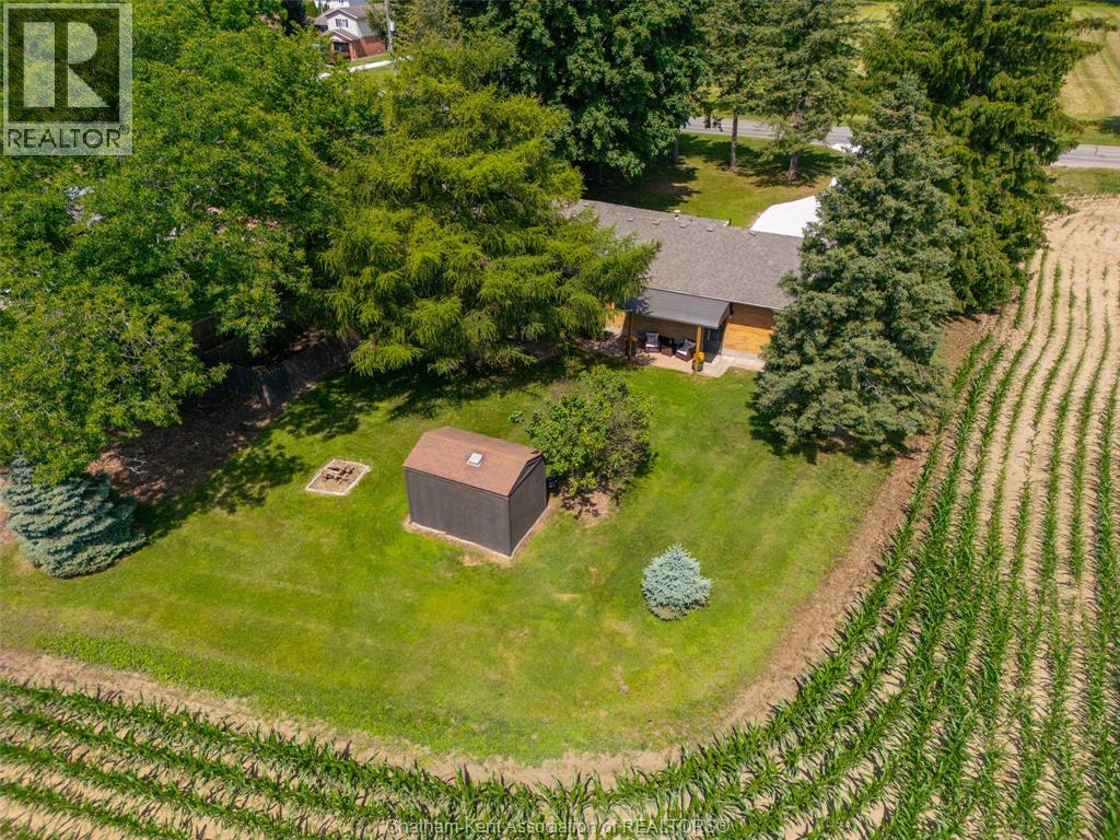 140 Gregory DRIVE East - 5