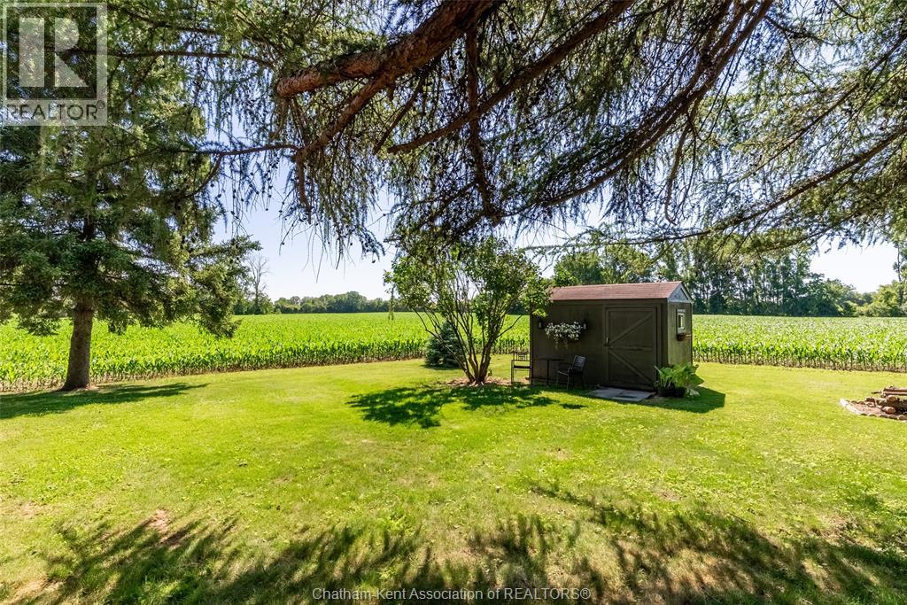 140 Gregory DRIVE East - 6