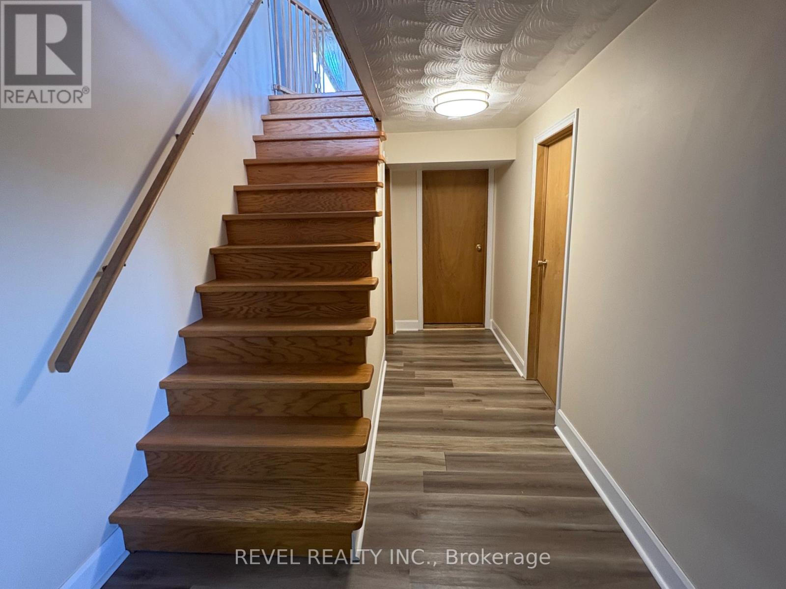 333 TENTH AVENUE - 23