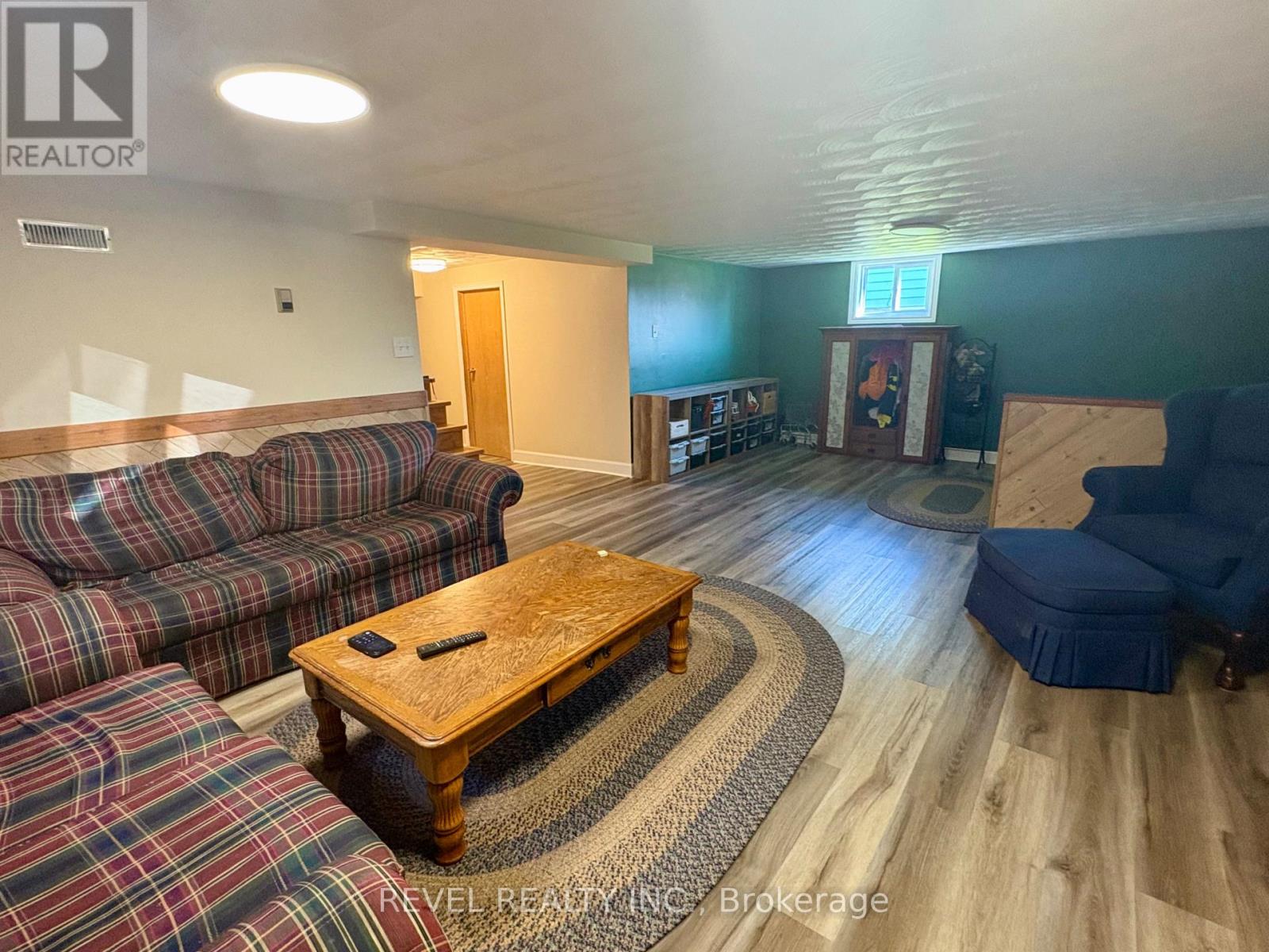 333 TENTH AVENUE - 25