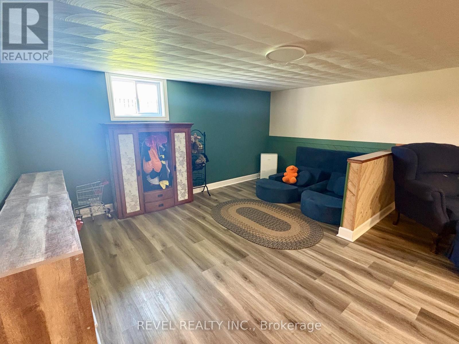 333 TENTH AVENUE - 26
