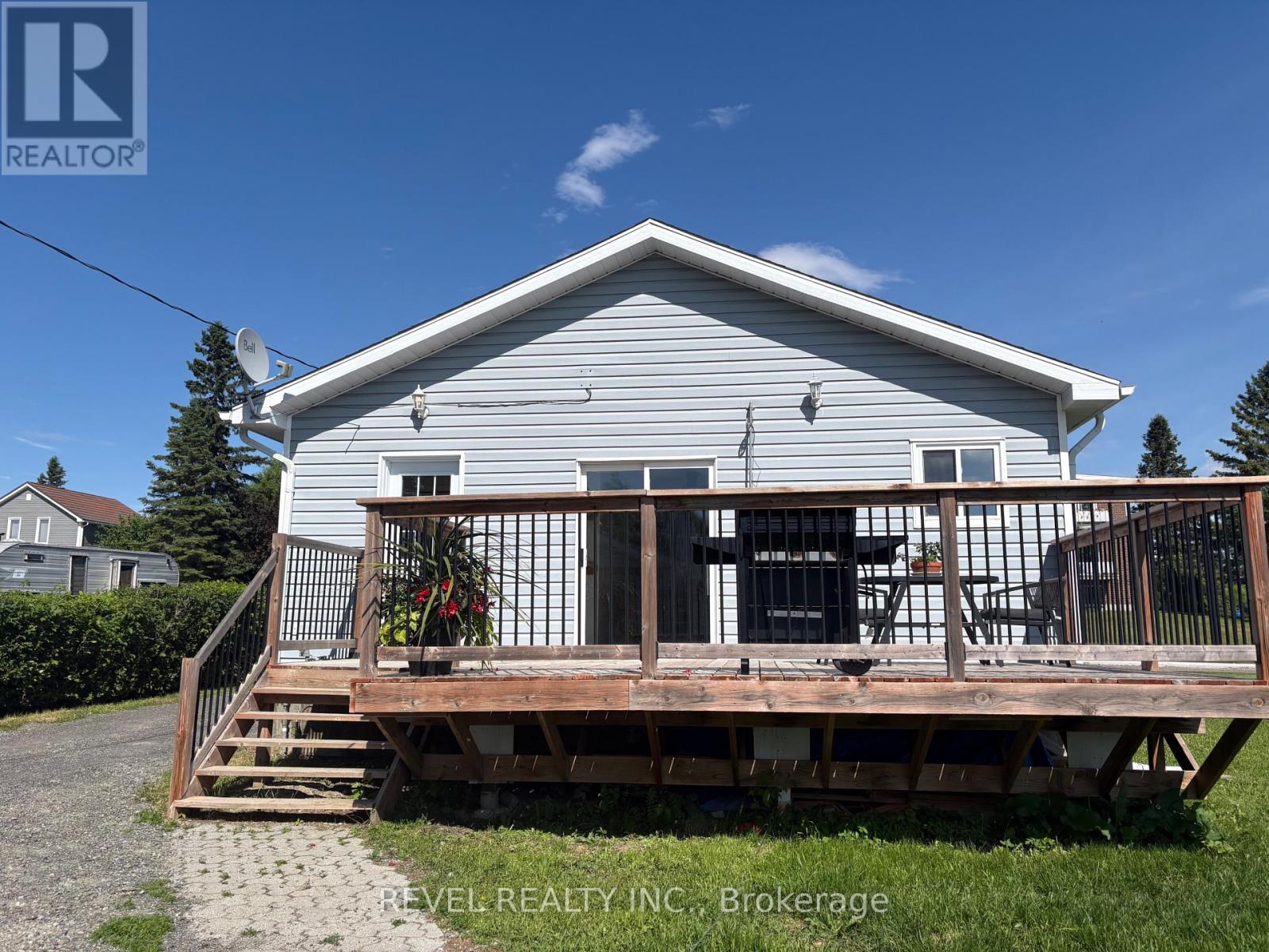 333 TENTH AVENUE - Image 37