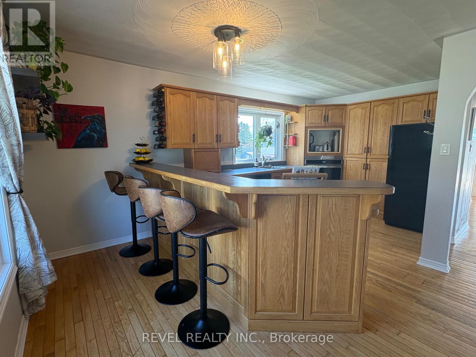 333 TENTH AVENUE - Image 7