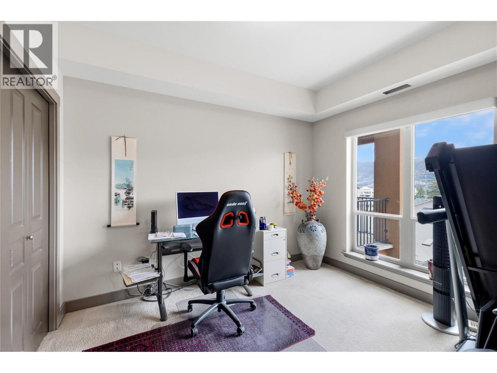 #302 873 Forestbrook Drive - 9