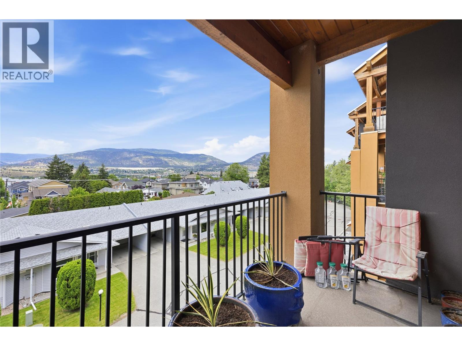 #302 873 Forestbrook Drive - 18