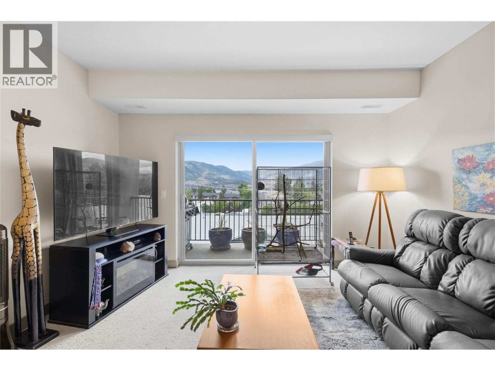 #302 873 Forestbrook Drive - 6