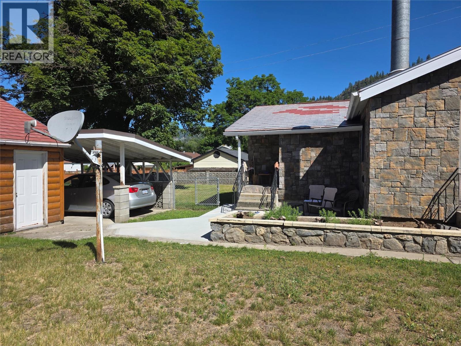 7277 8th Street - 6
