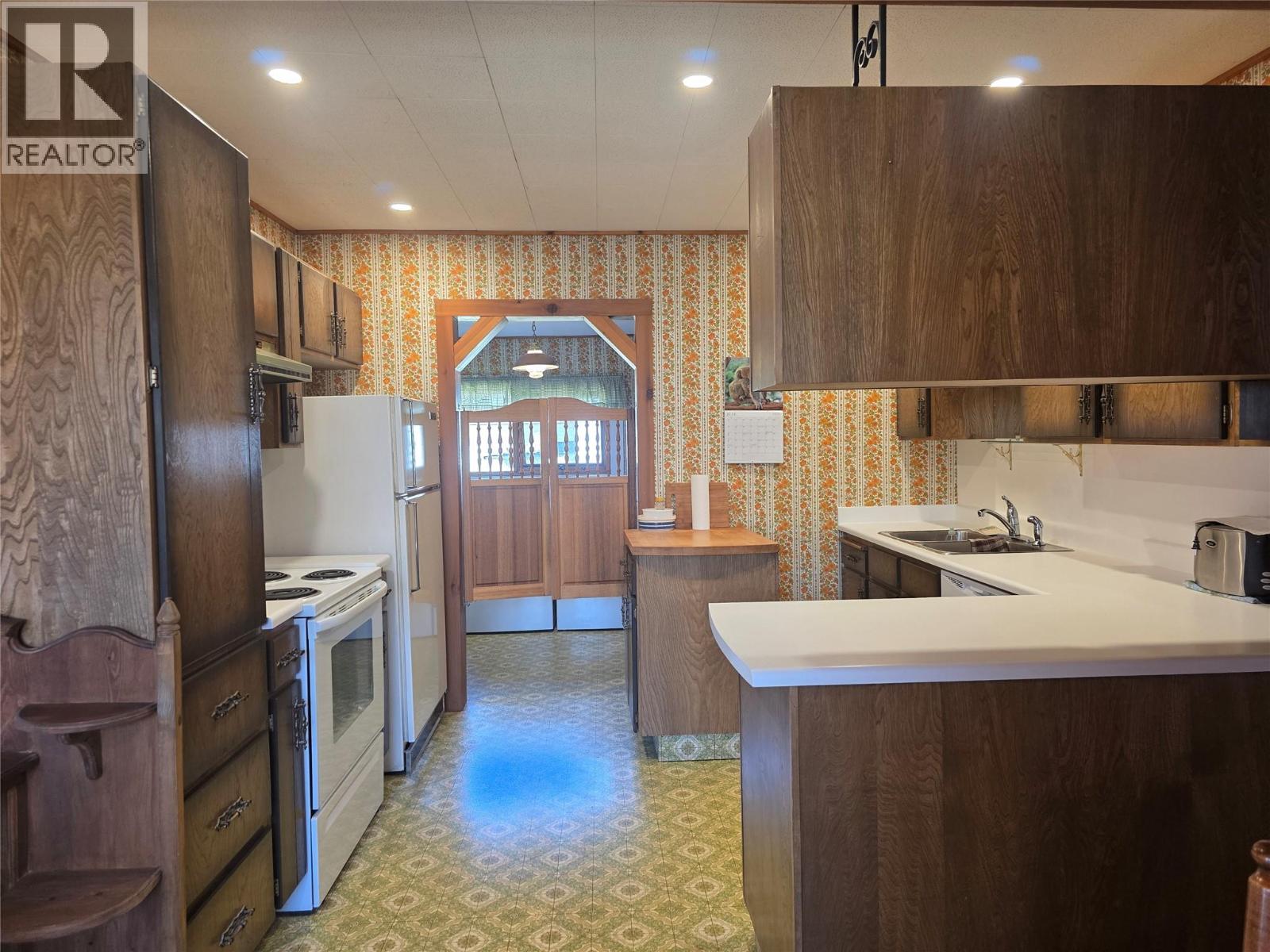 7277 8th Street - 28
