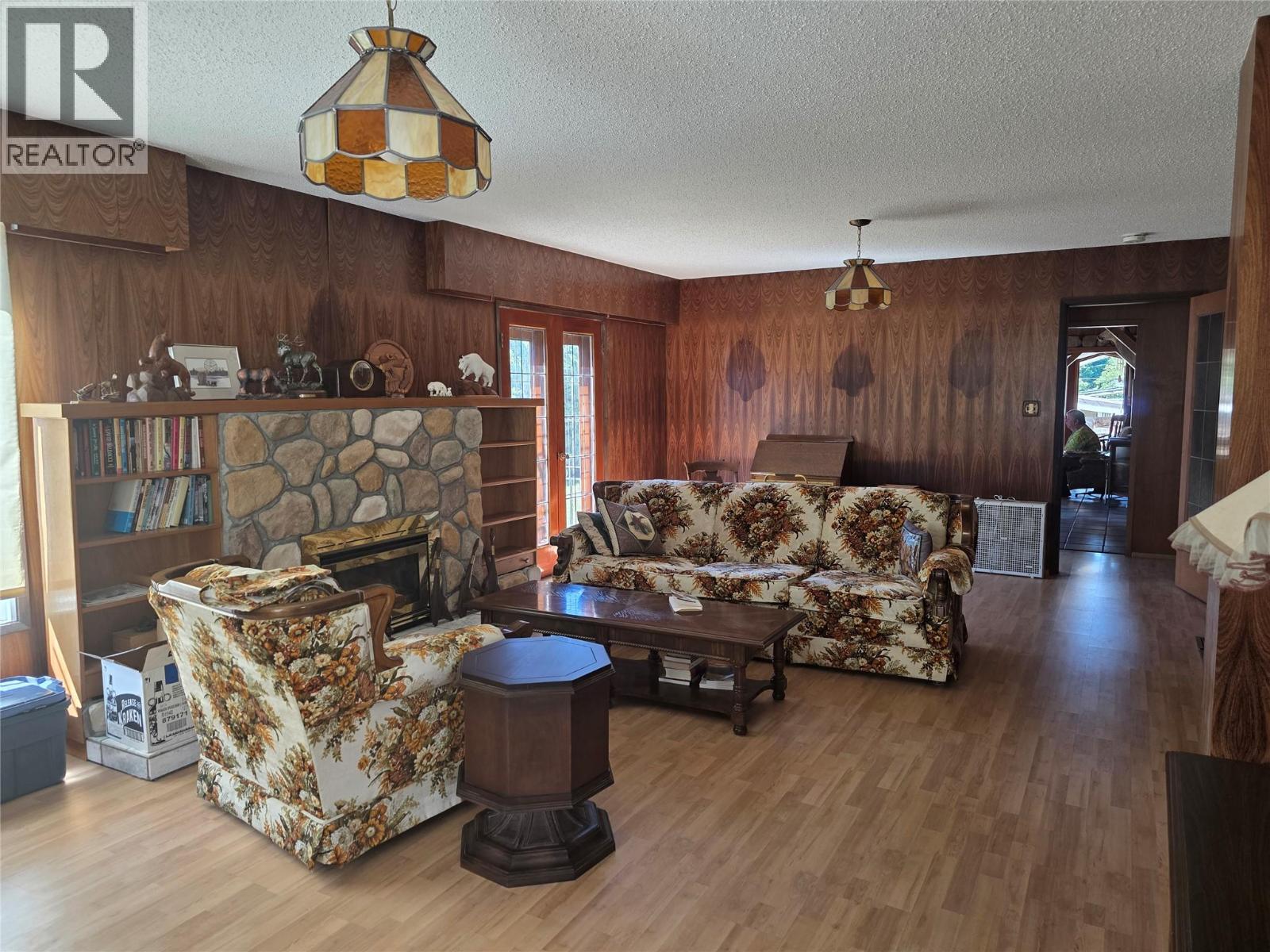 7277 8th Street - 19
