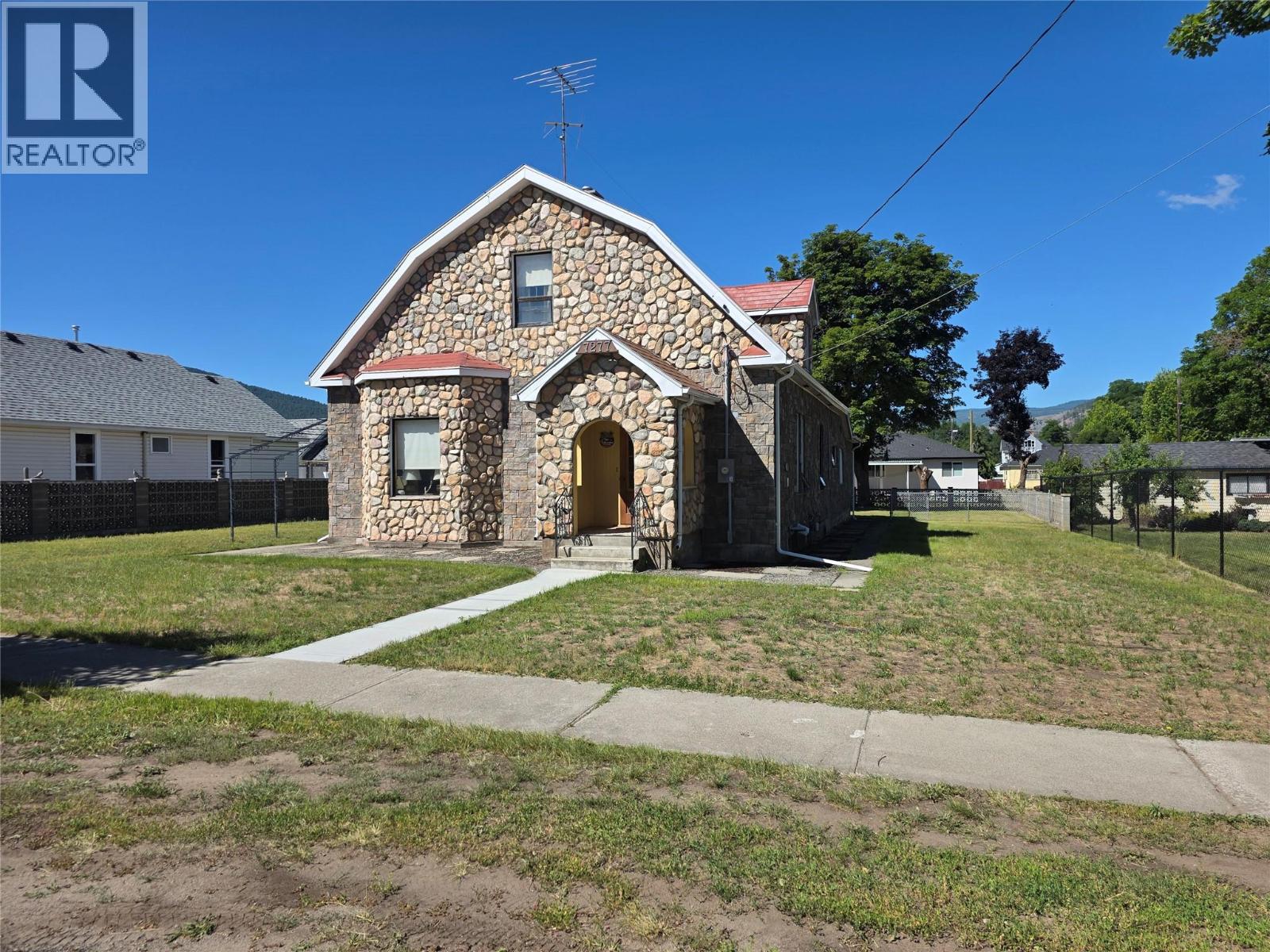 7277 8th Street - 3