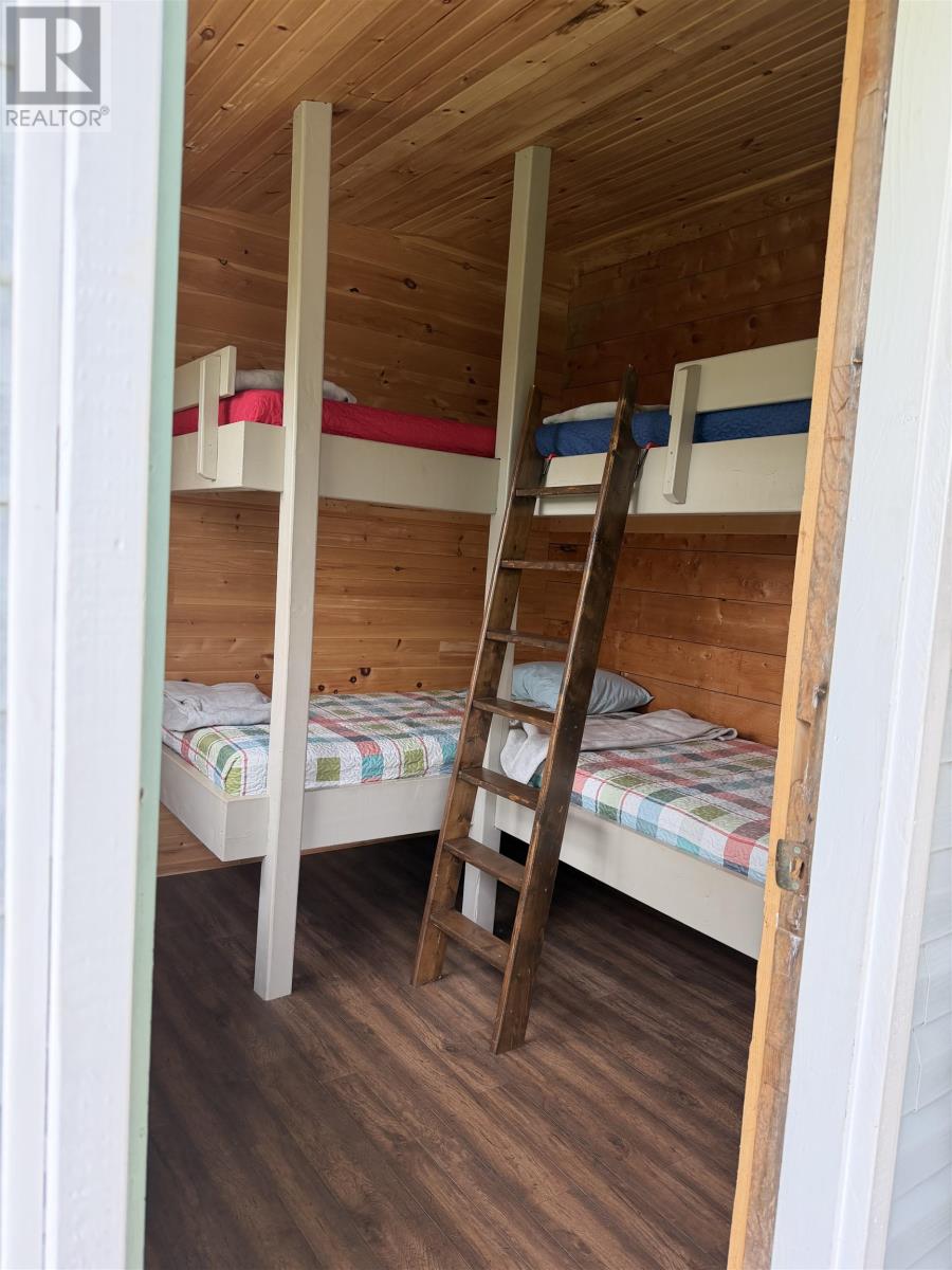 196 Burdett Lane - 23