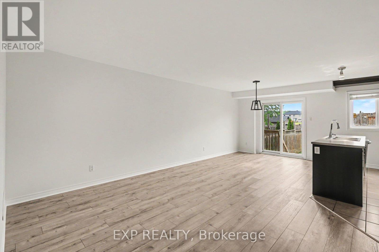 70 ASSELIN STREET - 7
