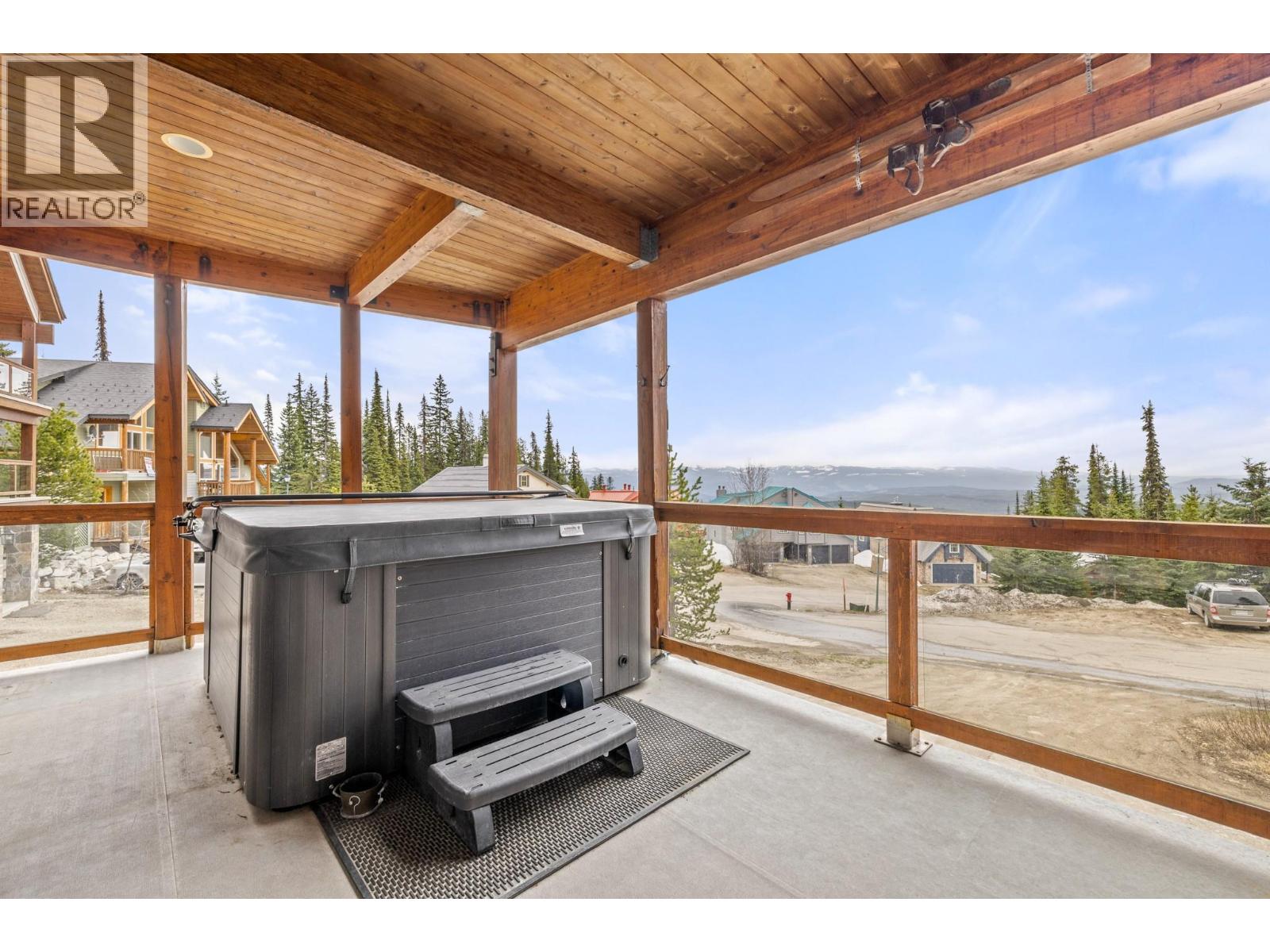 B 5934 Snow Pines Crescent, Big White