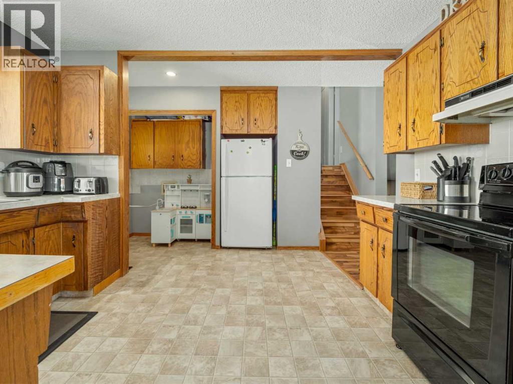 5205 40 Avenue — photo 12