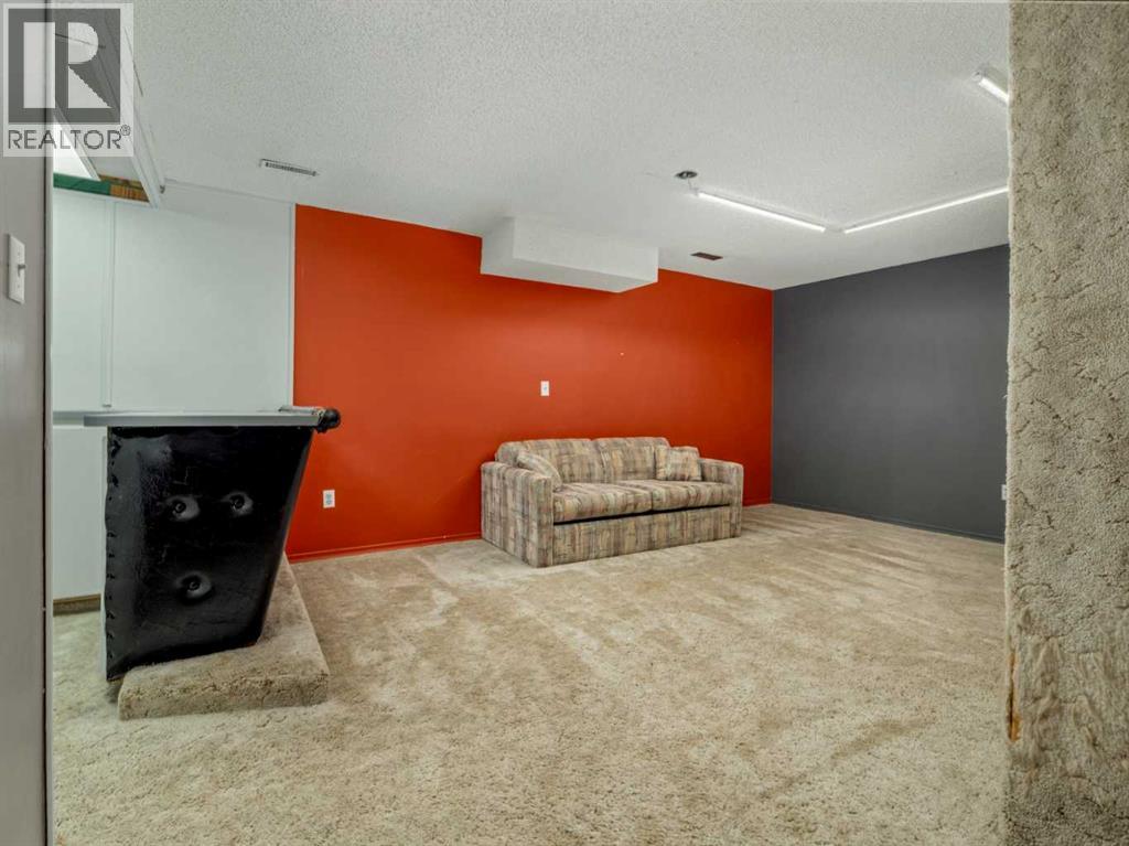 5205 40 Avenue — photo 26
