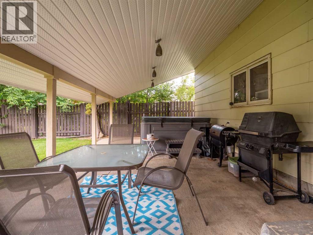 5205 40 Avenue — photo 30