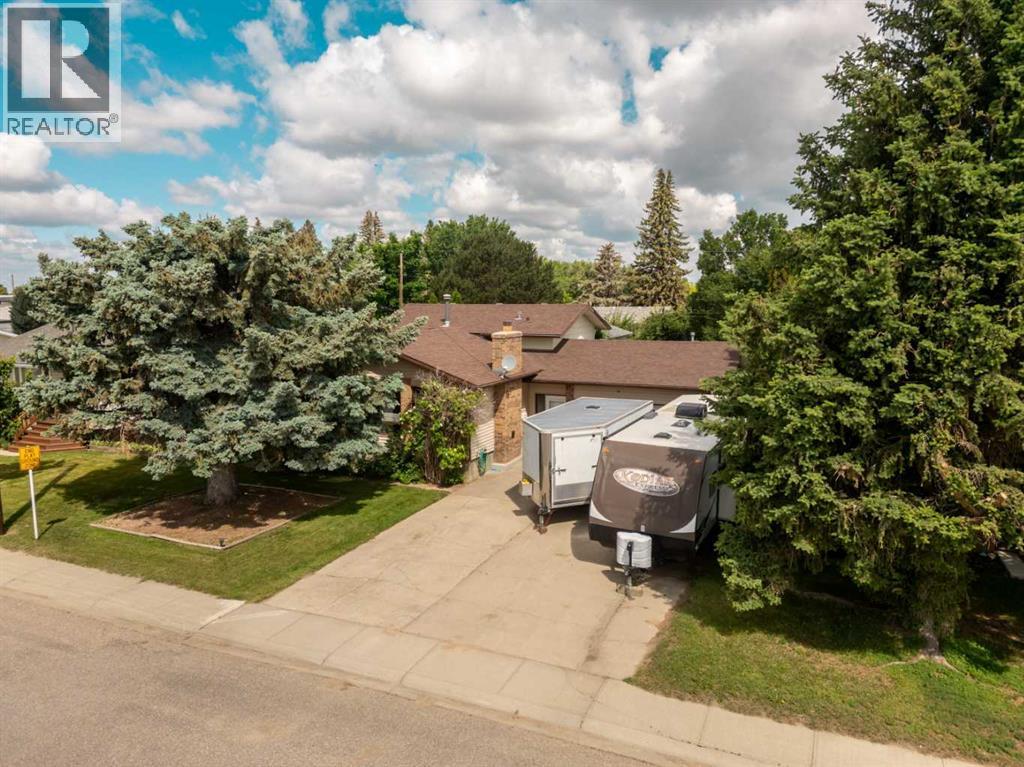 5205 40 Avenue - photo 2