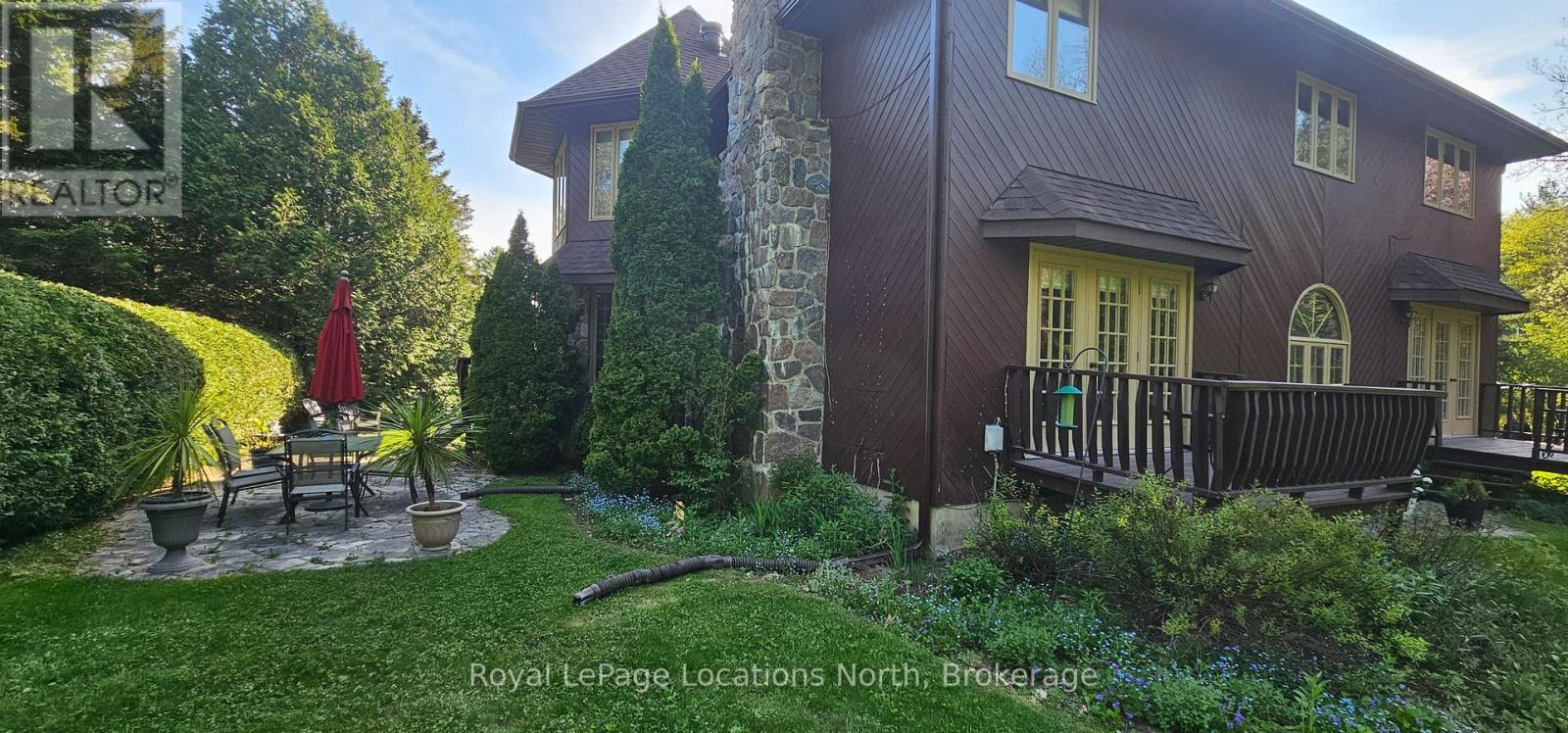 44 KELLEY CRESCENT - 23