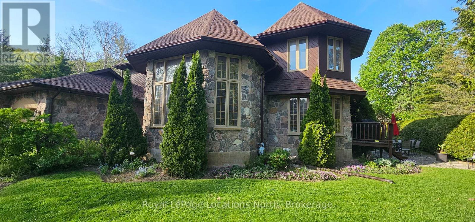 44 KELLEY CRESCENT - 3