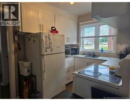 68 Katherine Avenue, photo 2