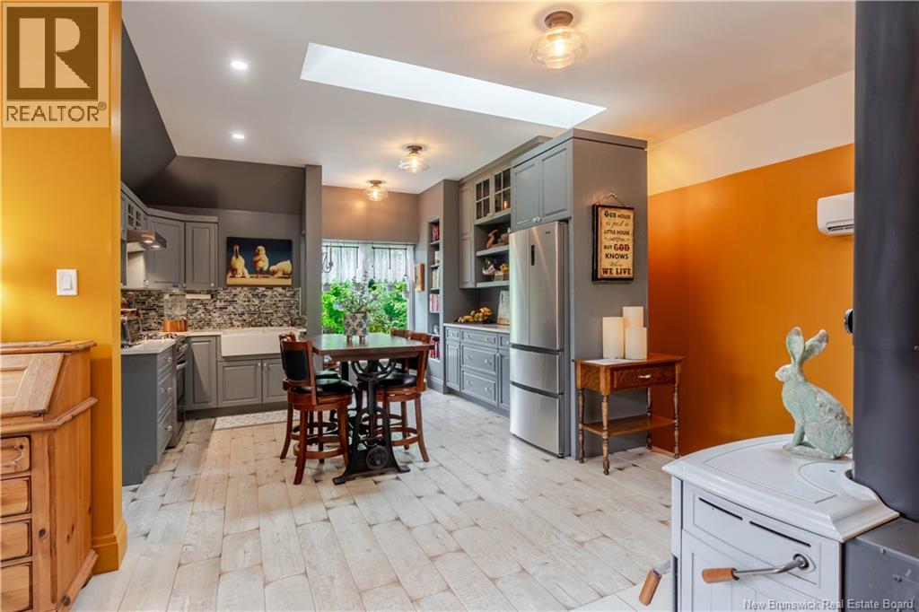 81 Mary Ellen Drive - 10