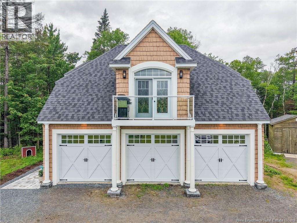 81 Mary Ellen Drive - 2
