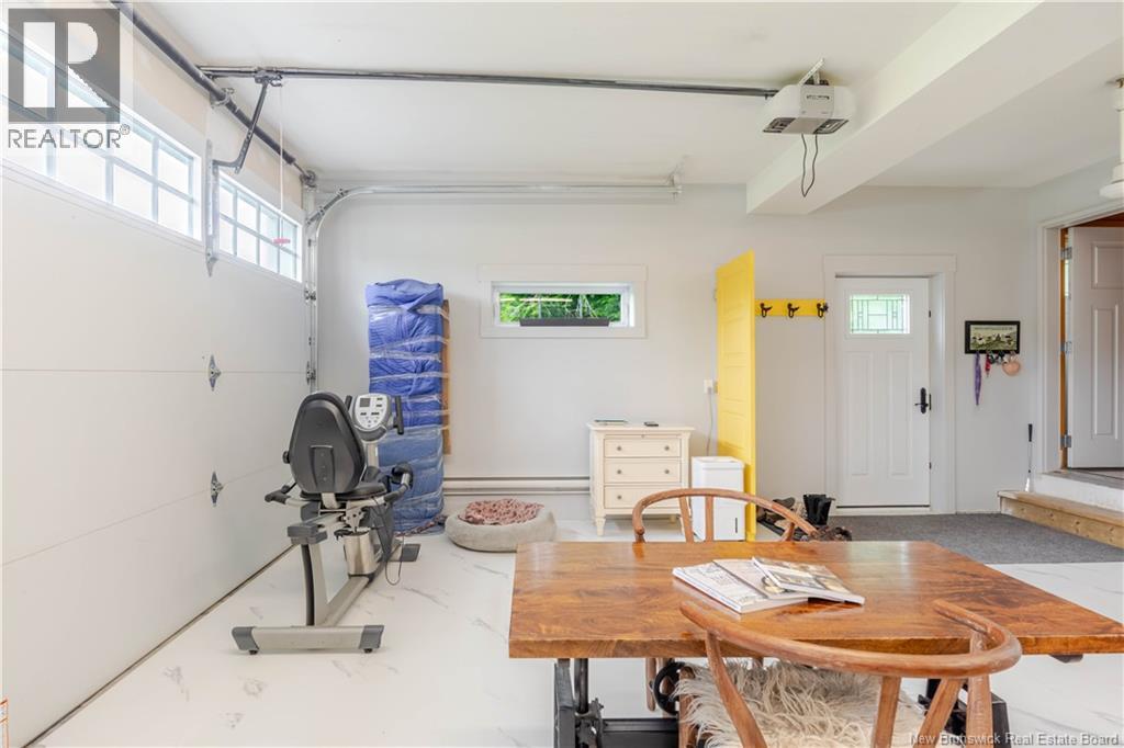 81 Mary Ellen Drive - 34