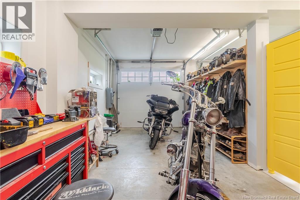 81 Mary Ellen Drive - 40