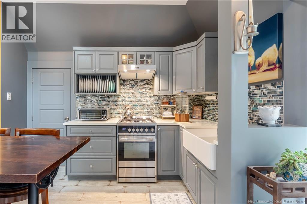 81 Mary Ellen Drive - 8