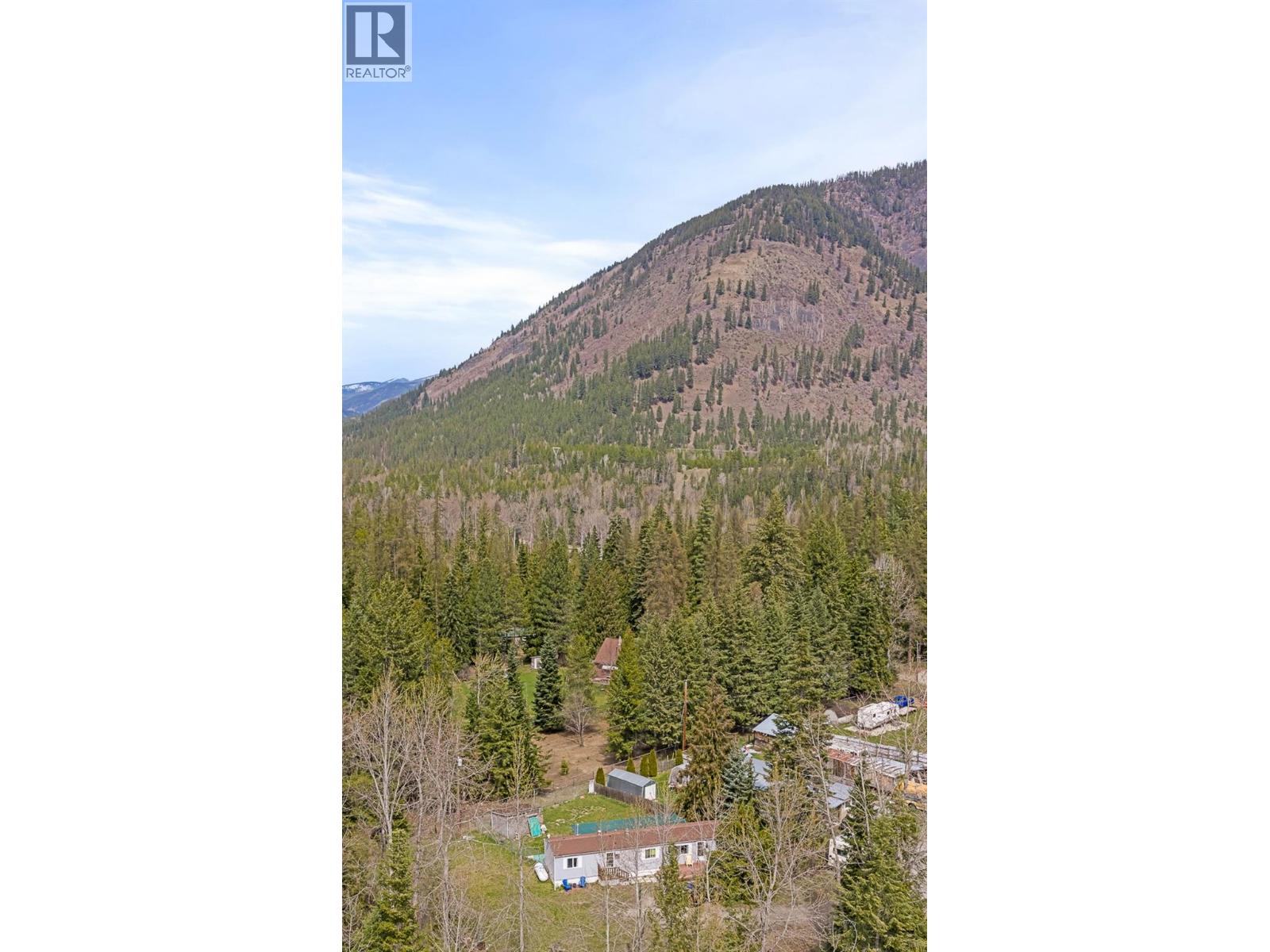 5702 BERTHA Avenue - 3